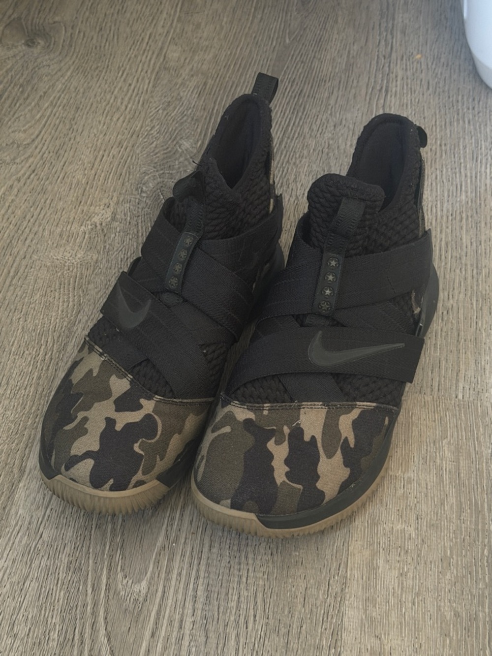 Nike LeBron Soldier 12 Black Camo men’s sz 10